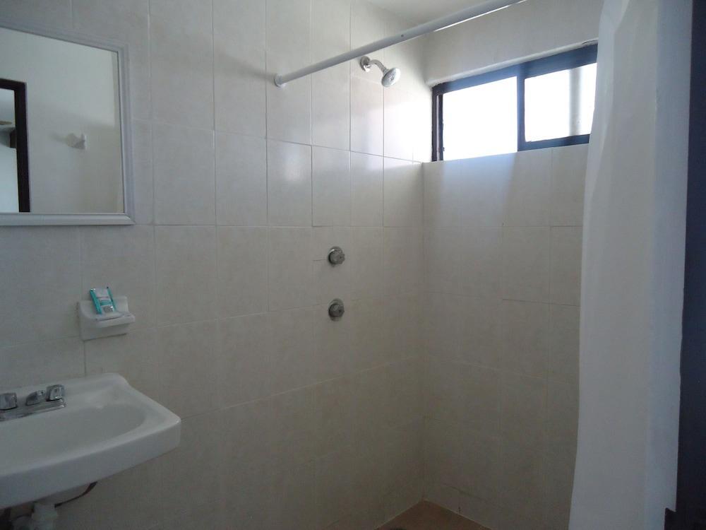 Oyo Hotel Casa Real מטהואלה מראה חיצוני תמונה