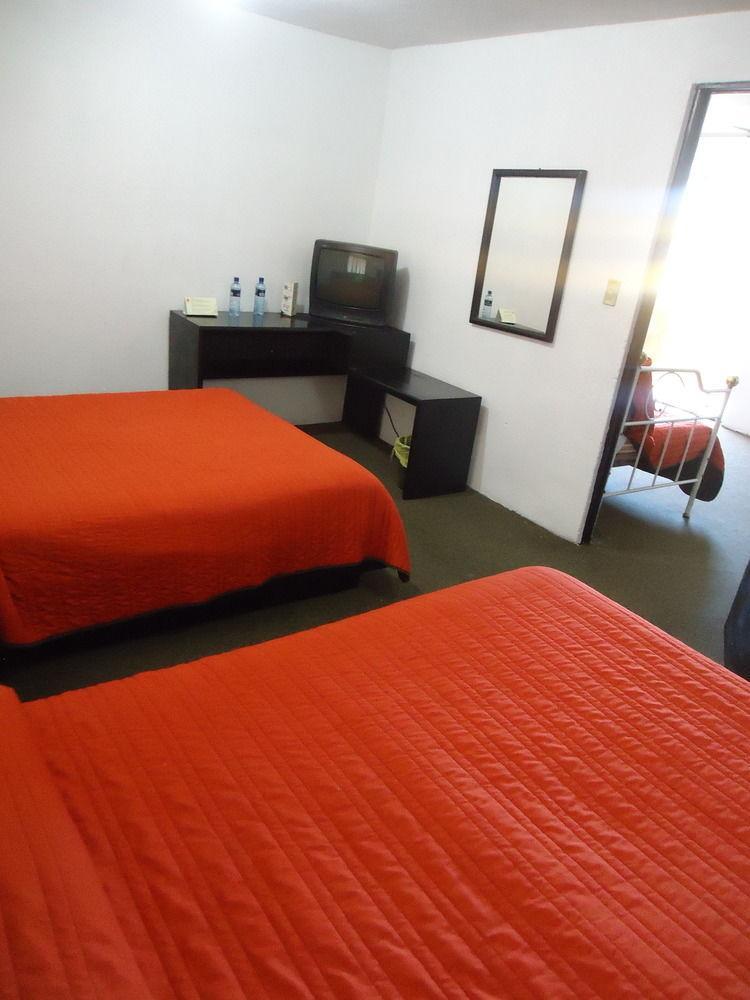 Oyo Hotel Casa Real מטהואלה מראה חיצוני תמונה