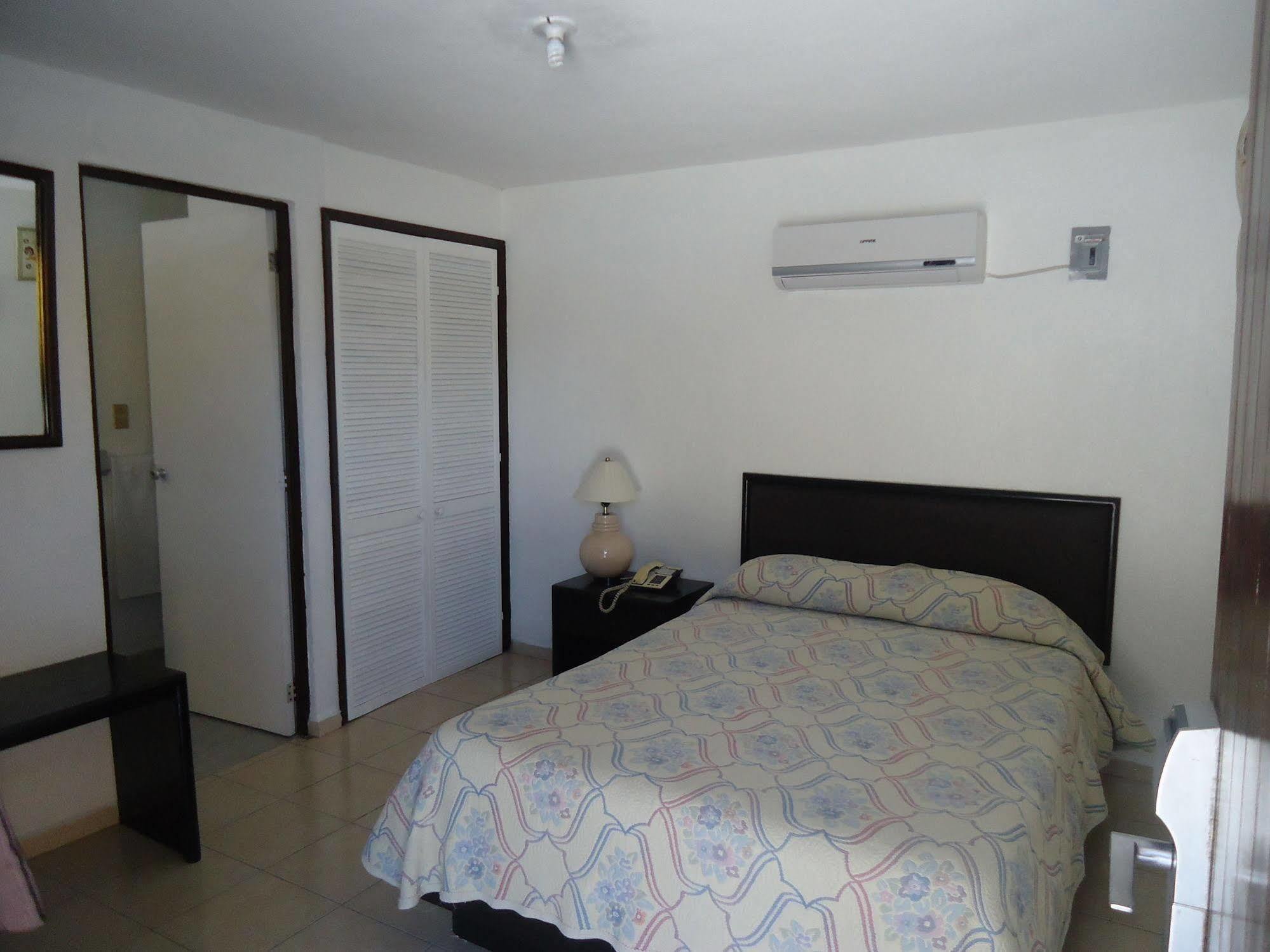 Oyo Hotel Casa Real מטהואלה מראה חיצוני תמונה