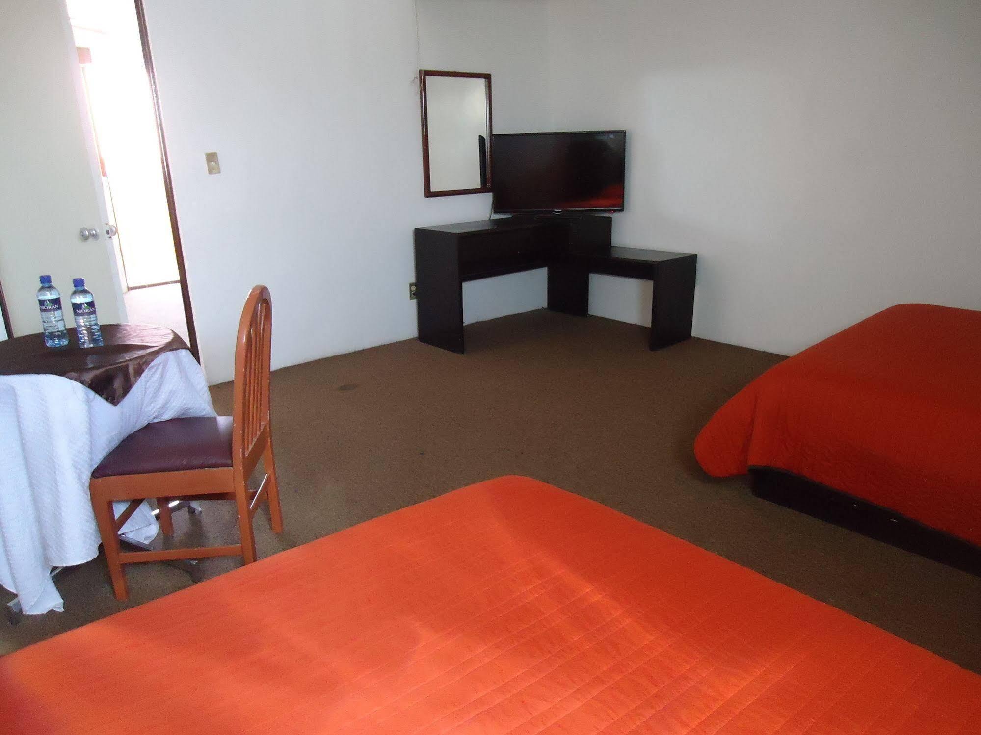 Oyo Hotel Casa Real מטהואלה מראה חיצוני תמונה